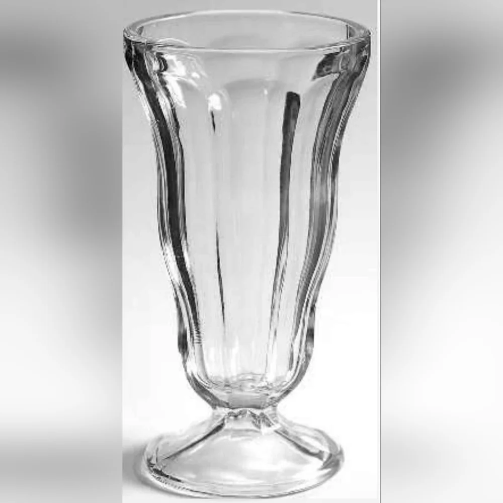 ONE VTG Anchor Hocking 10 Oz Soda Tumbler Fountainware Clear